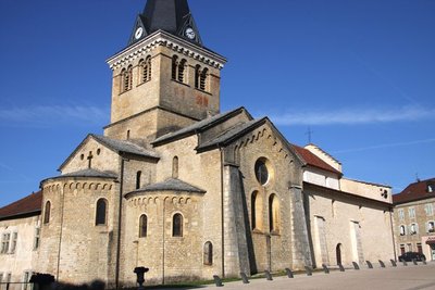 EGLISE NOTRE DAME A SAINT LUPICIN_1