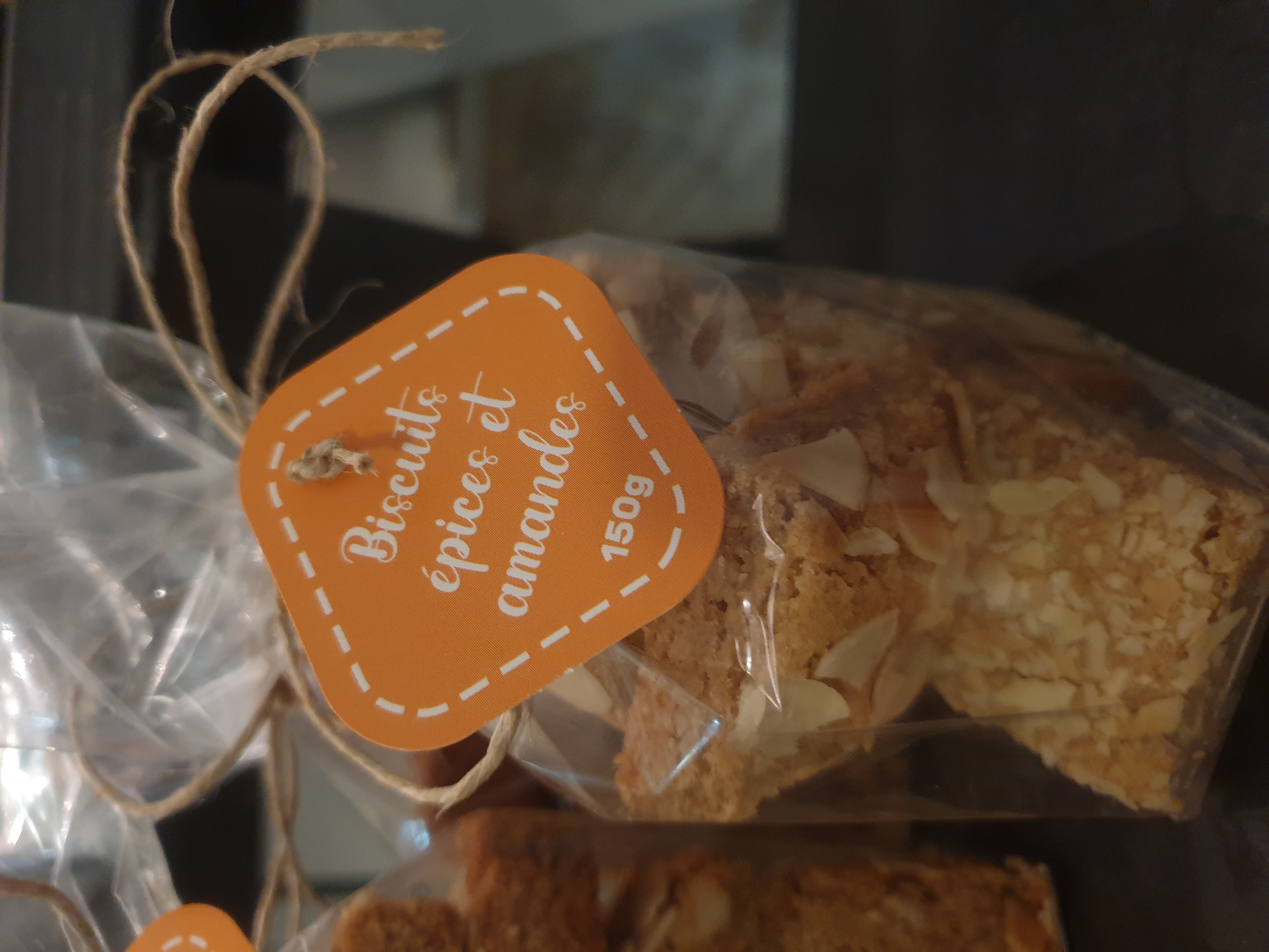 Biscuits épices et amandes