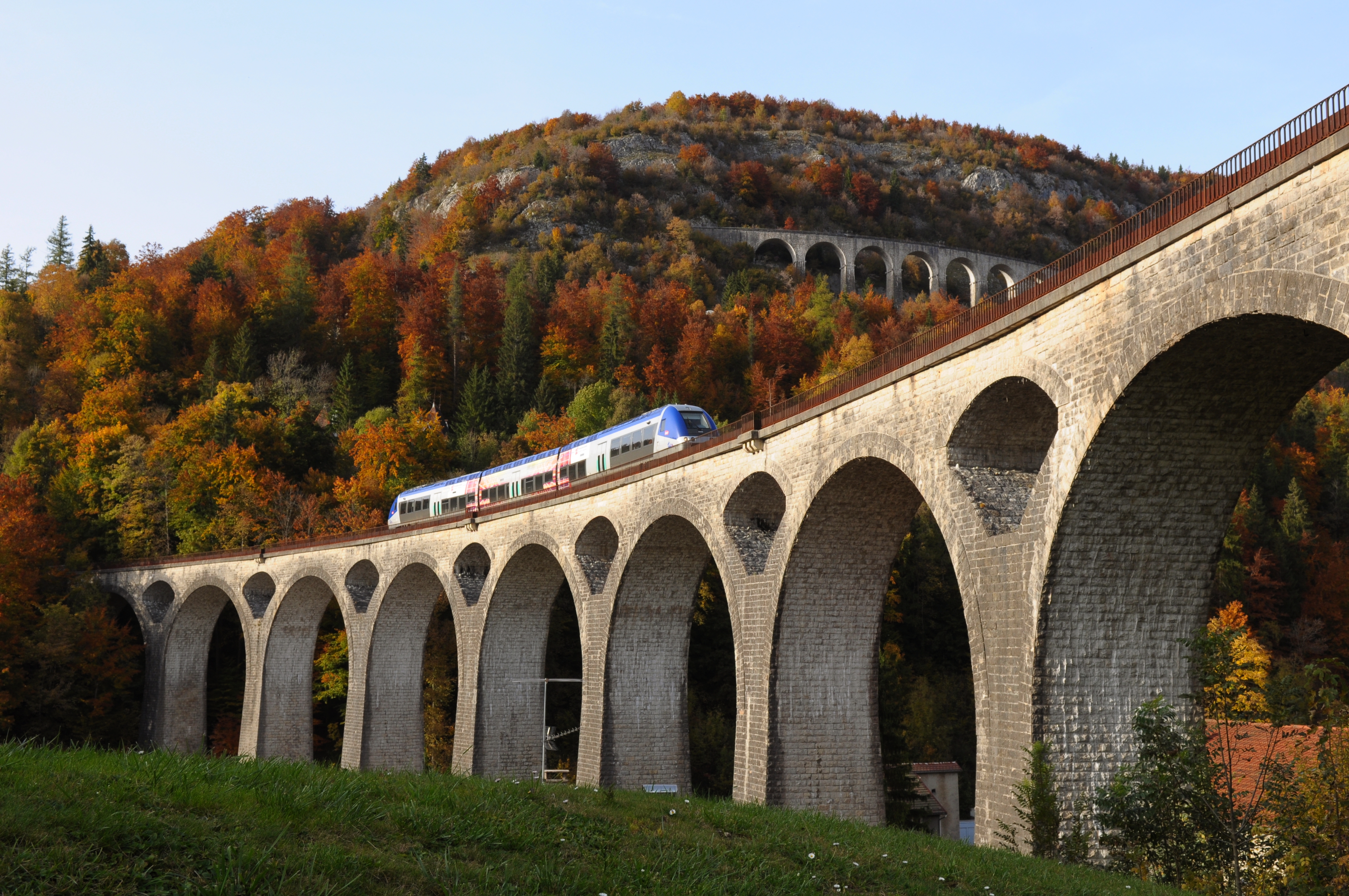 Ligne des Hirondelles en automne