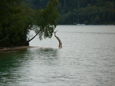 La sirène sur le lac de Vouglans