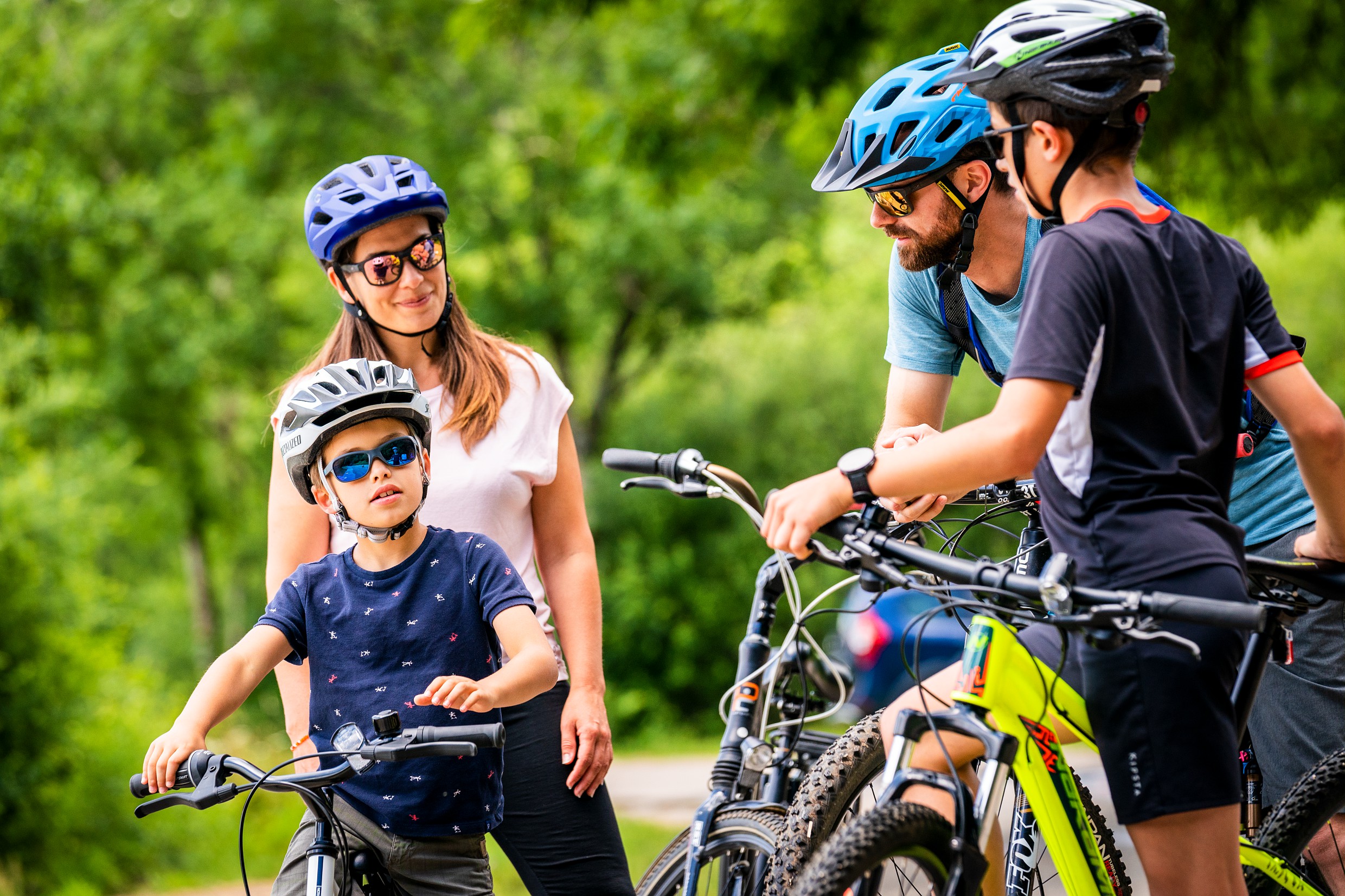 Famille en VTT