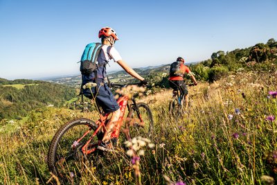 Vététistes sur le parcours du Savignard