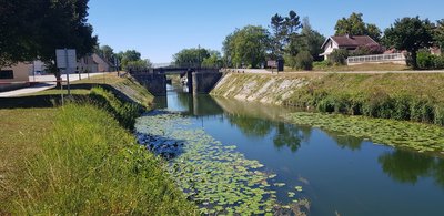 Le Doubs et le village de Ranchot