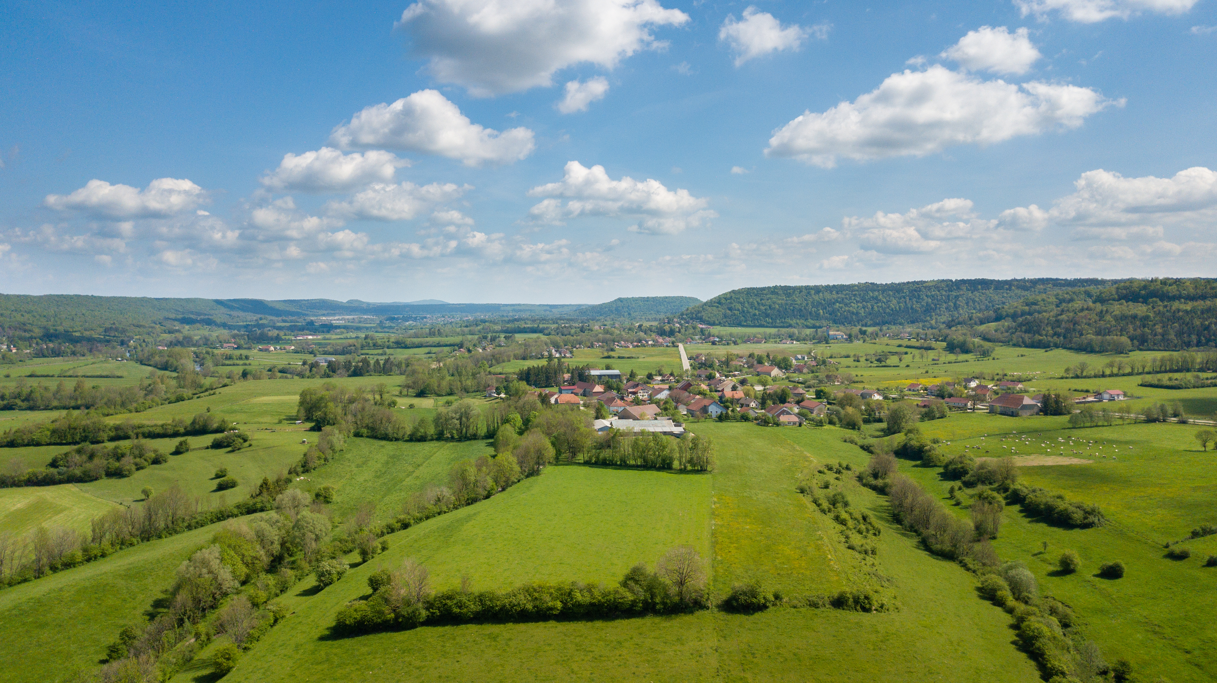 Vue aérienne sur la combe d'Ain
